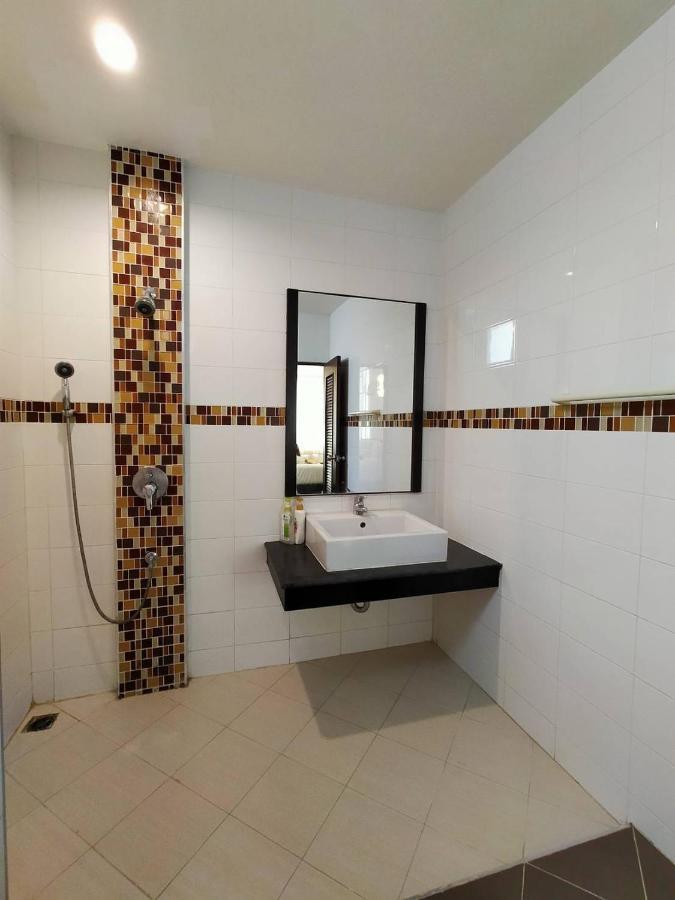 K.M. House Hotel Krabi town Exterior foto