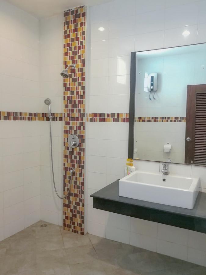 K.M. House Hotel Krabi town Exterior foto